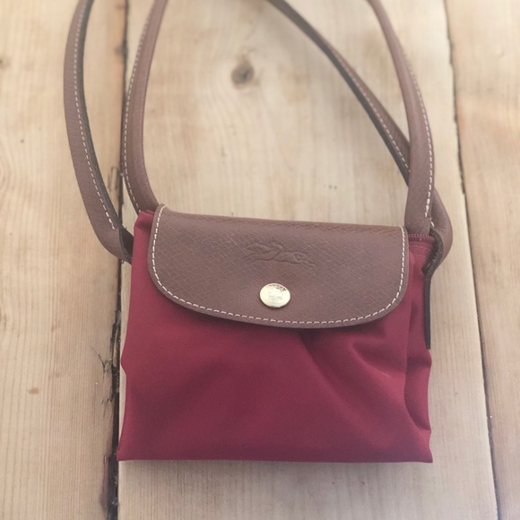 Longchamp Small Le pliage Red shoulder Tote - Picture 3 of 8